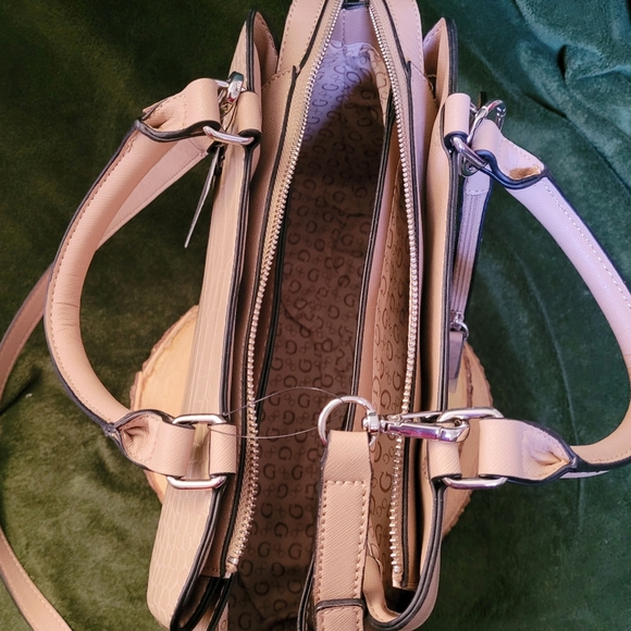 GUESS Caramel Juneau Handbag - Picture 6 of 9